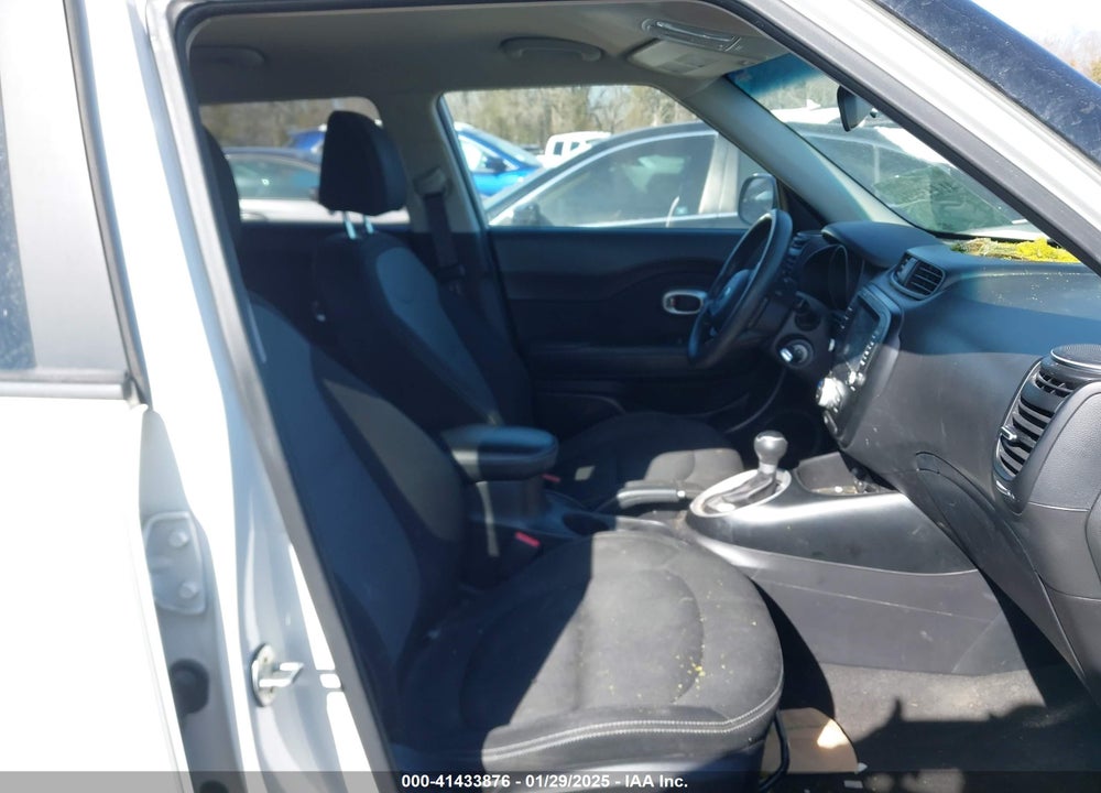 2019 KIA SOUL VIN: KNDJP3A52K7672924