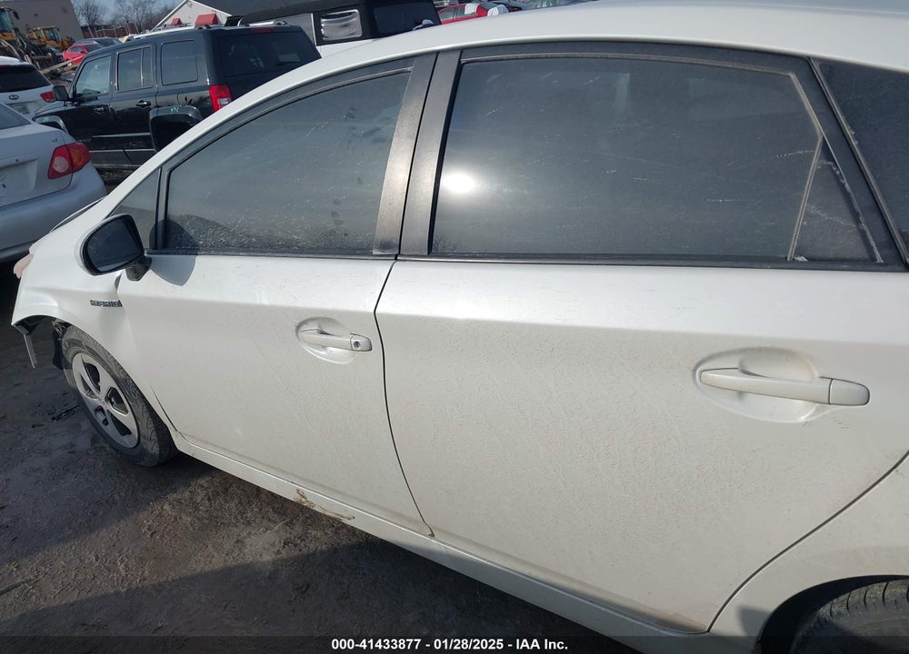 2013 TOYOTA PRIUS VIN: JTDKN3DU2D5554657