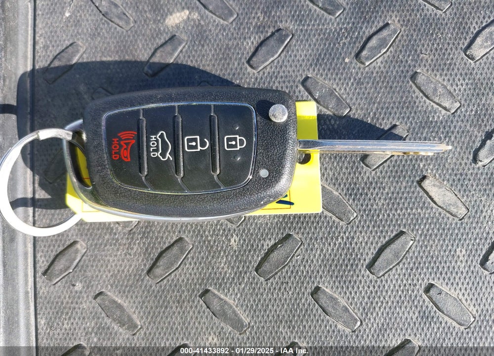2016 HYUNDAI SONATA VIN: 5NPE24AF2GH304843