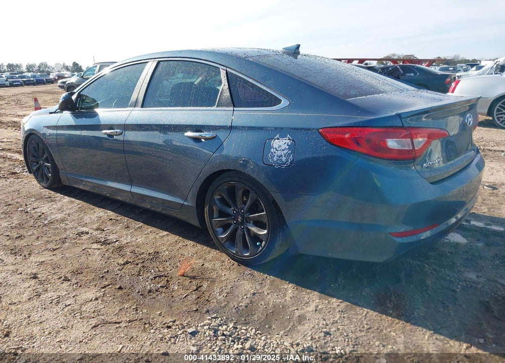 2016 HYUNDAI SONATA VIN: 5NPE24AF2GH304843