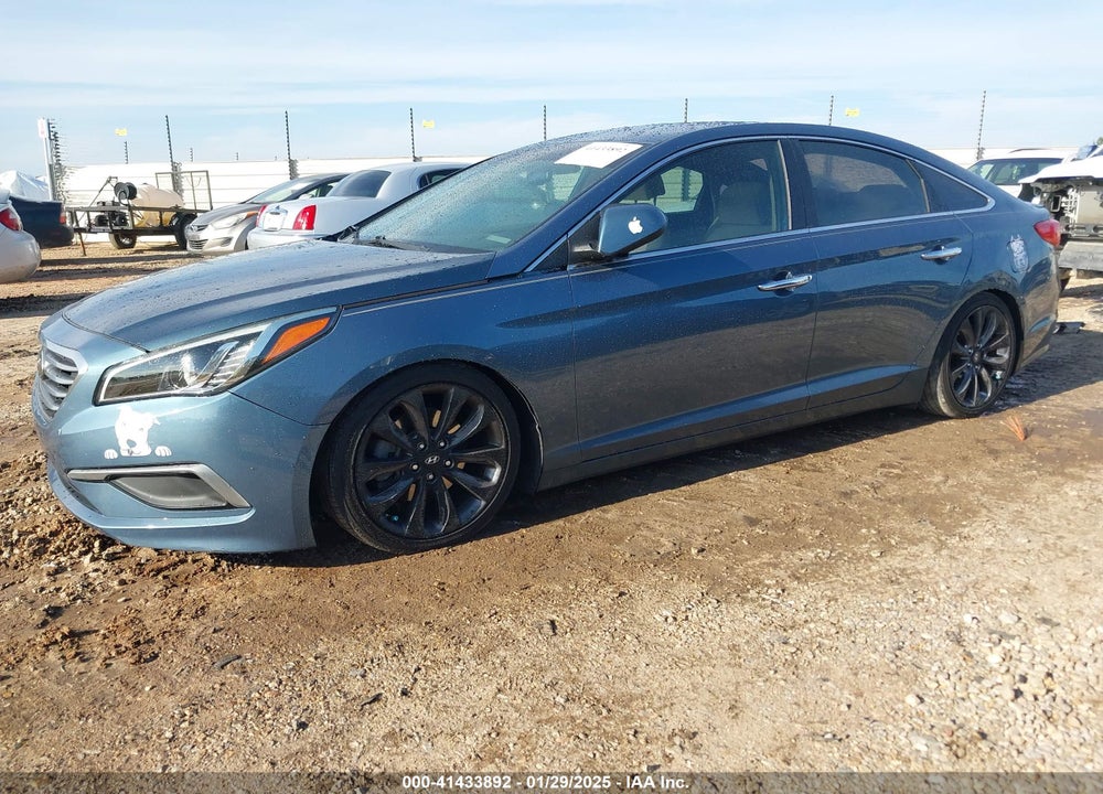 2016 HYUNDAI SONATA VIN: 5NPE24AF2GH304843