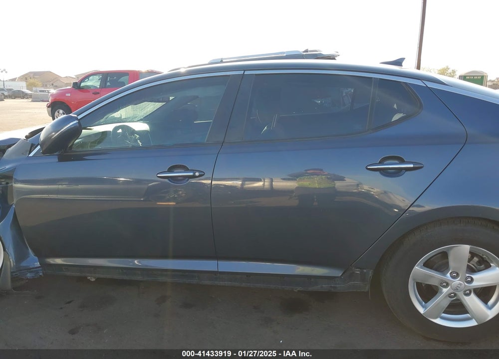 2015 KIA OPTIMA VIN: KNAGM4A74F5570341