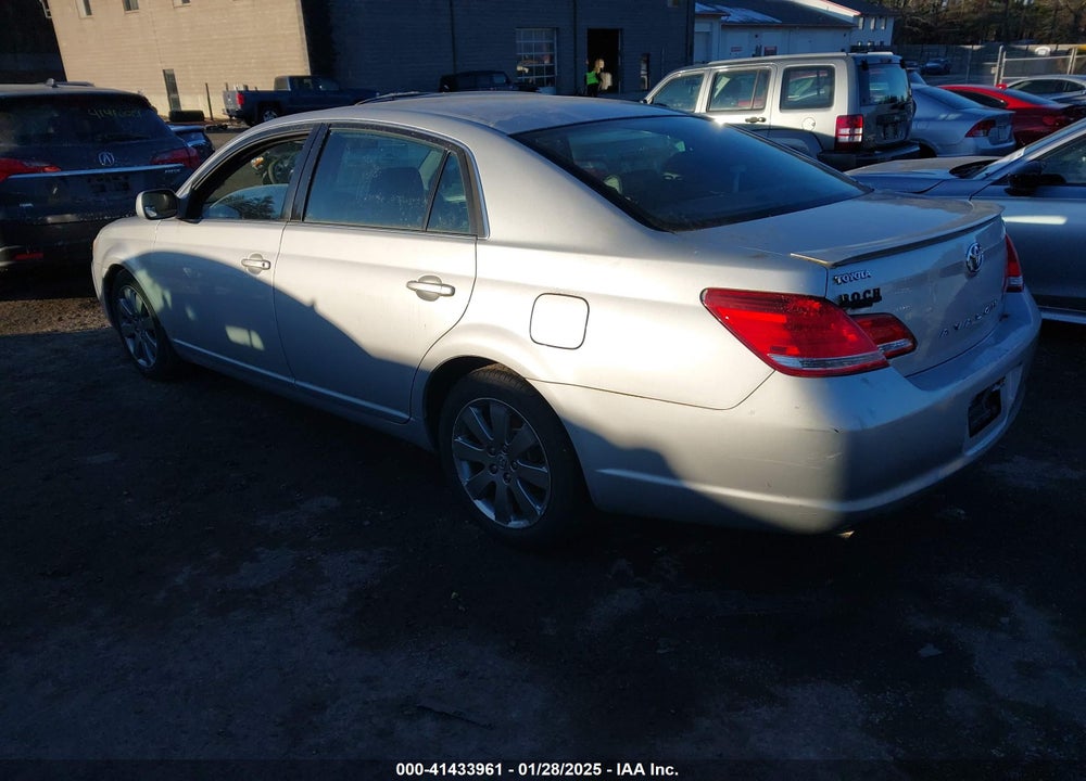 2005 TOYOTA AVALON TOURING VIN: 4T1BK36B75U010551