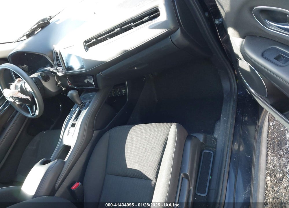 2017 HONDA HR-V VIN: 3CZRU6H50HM722313