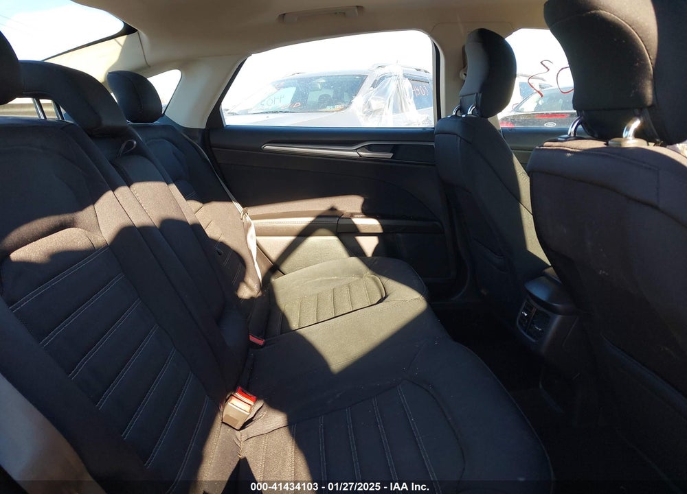 2014 FORD FUSION SE VIN: 3FA6P0HD4ER335059