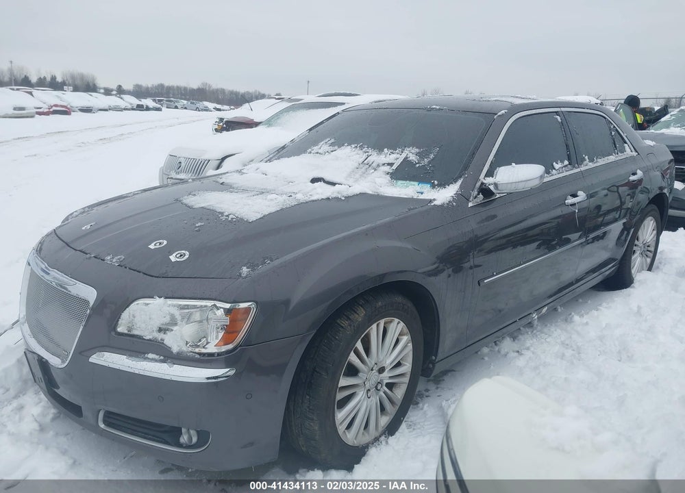 2013 CHRYSLER 300C JOHN VARVATOS LUXURY EDITION AWD VIN: 2C3CCAJTXDH621920