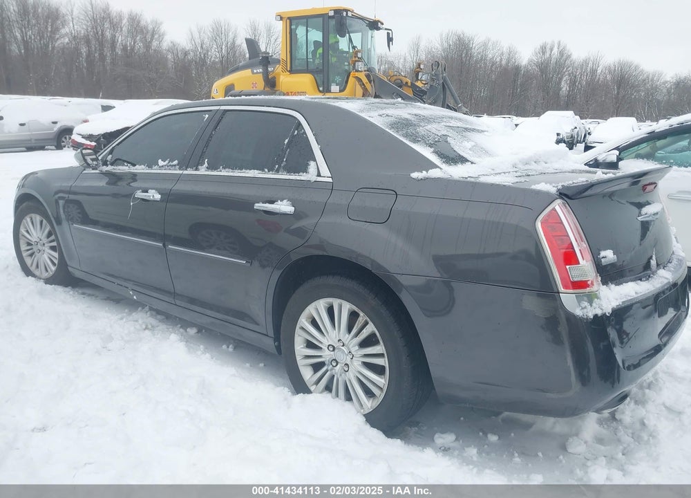 2013 CHRYSLER 300C JOHN VARVATOS LUXURY EDITION AWD VIN: 2C3CCAJTXDH621920