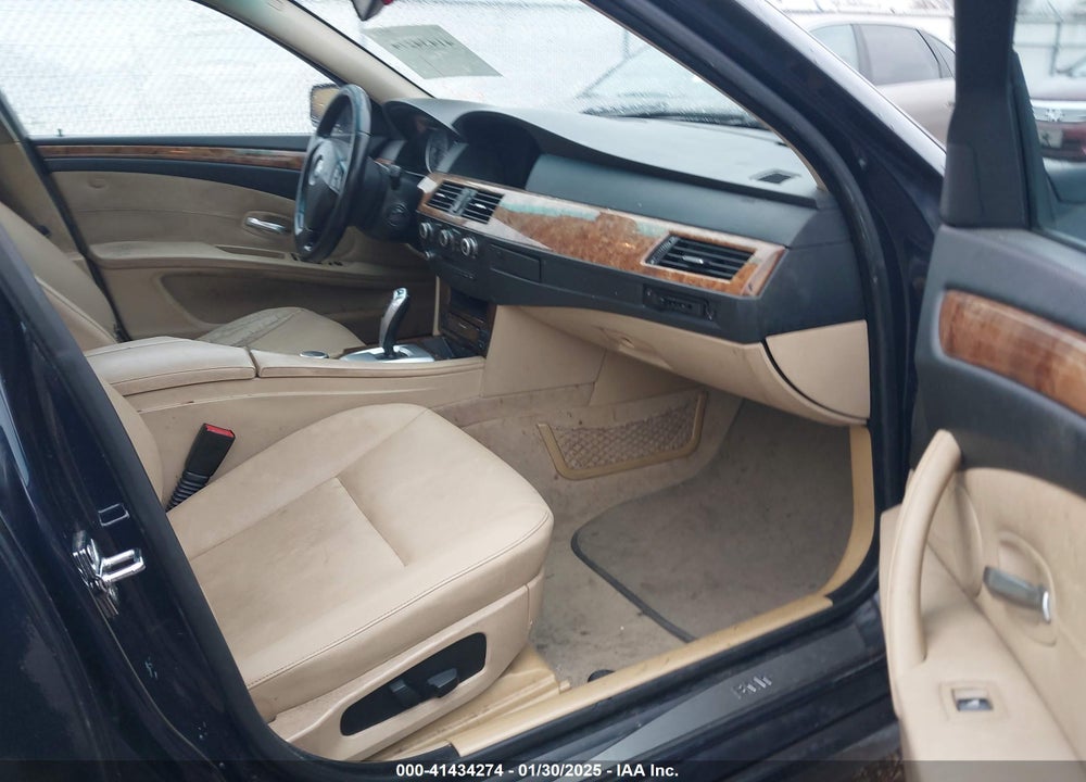 2008 BMW 528I VIN: WBANU535X8CT13482