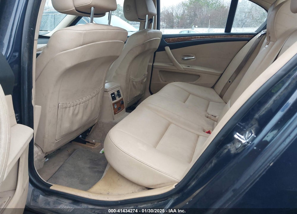 2008 BMW 528I VIN: WBANU535X8CT13482