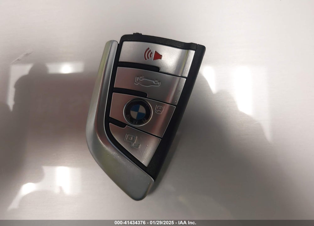 2020 BMW M8 VIN: WBSDZ0C03LCD86009