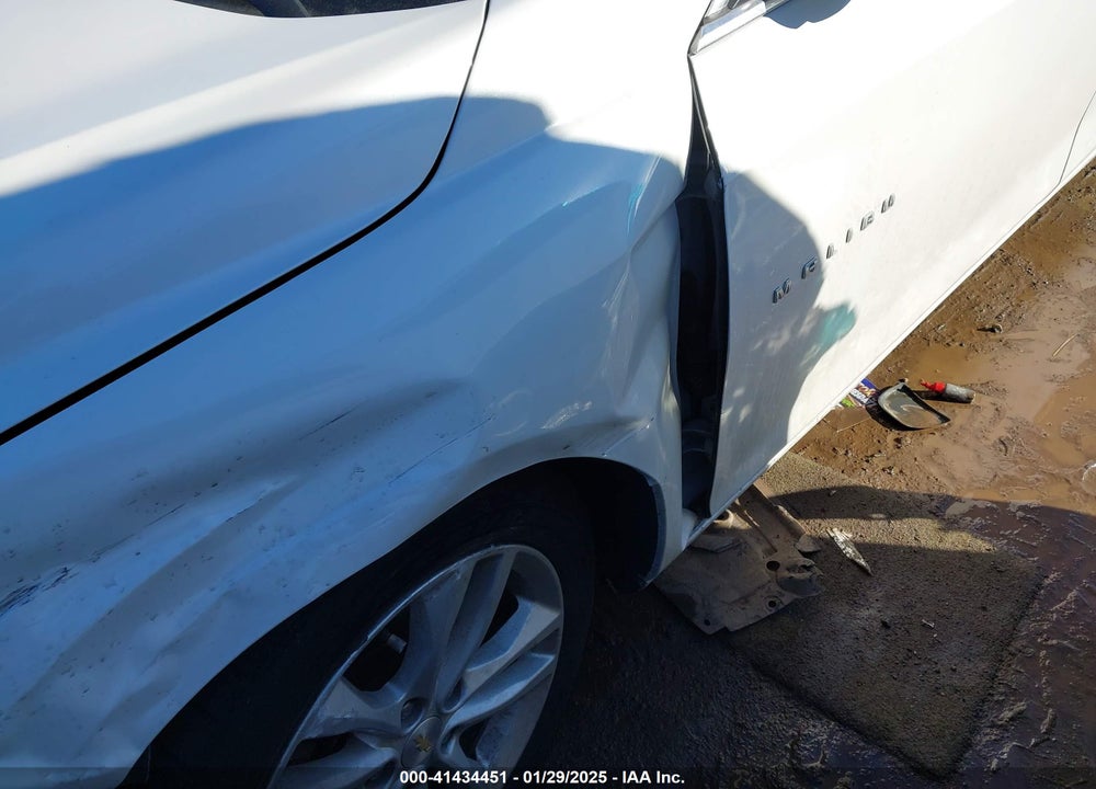 2018 CHEVROLET MALIBU VIN: 1G1ZD5ST3JF247035