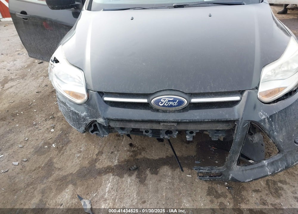 2014 FORD FOCUS VIN: 1FADP3E28EL388213