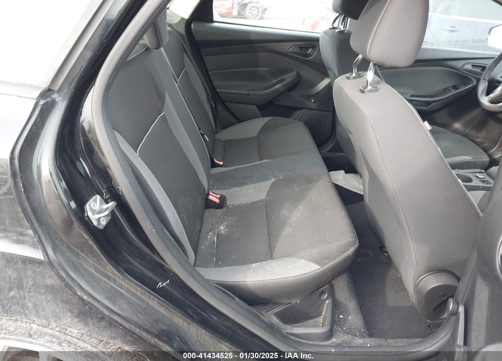 2014 FORD FOCUS VIN: 1FADP3E28EL388213