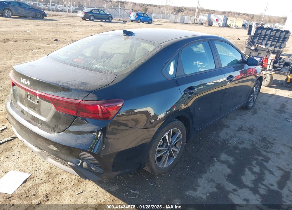2024 KIA FORTE LXS VIN: 3KPF24AD6RE806846