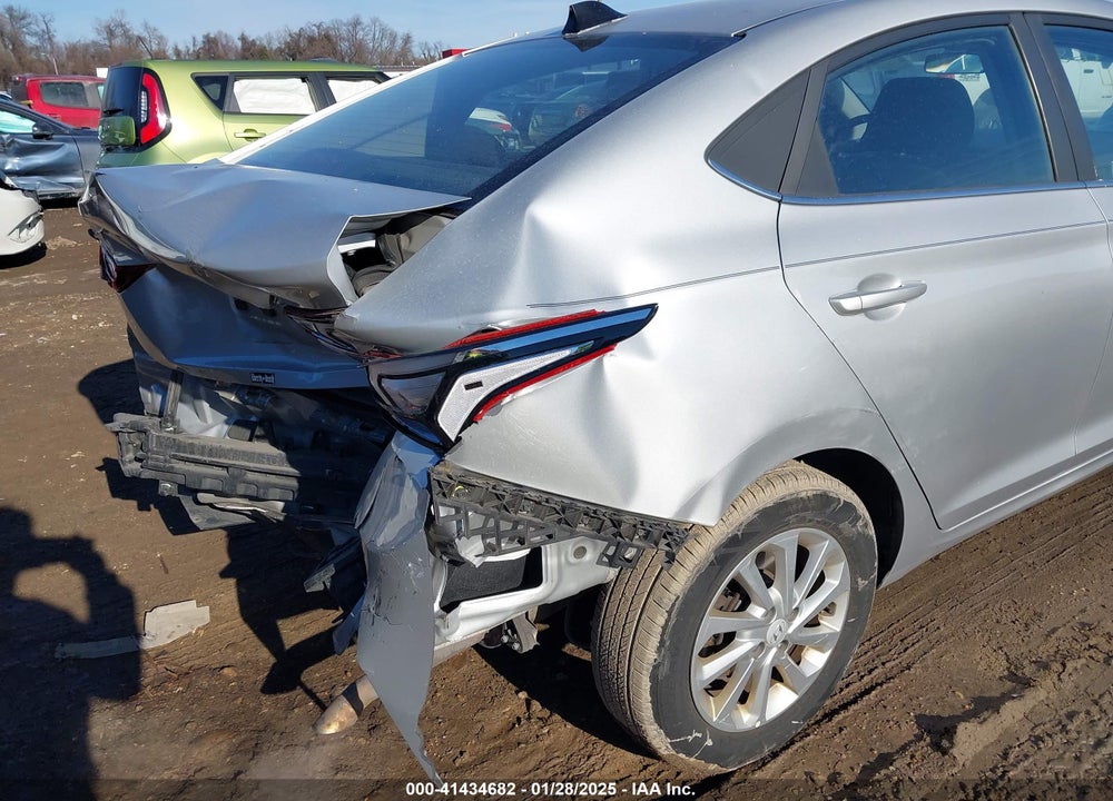 2019 HYUNDAI ACCENT VIN: 3KPC24A37KE039217