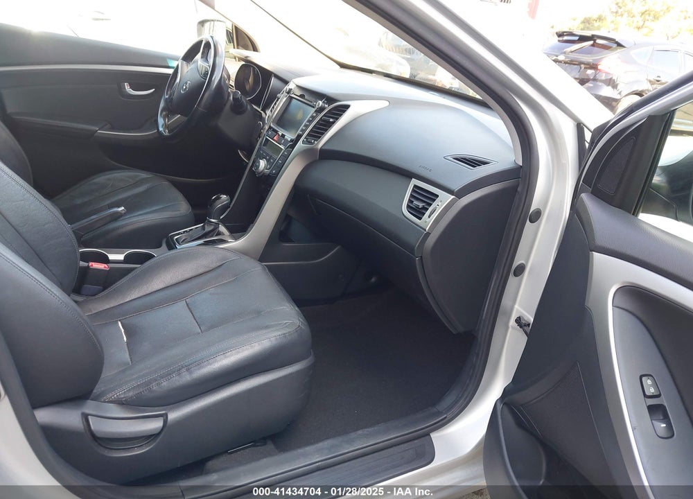 2013 HYUNDAI ELANTRA GT VIN: KMHD35LE7DU122250