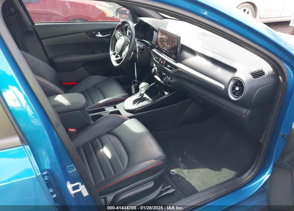 2023 KIA FORTE VIN: 3KPF44AC3PE626304