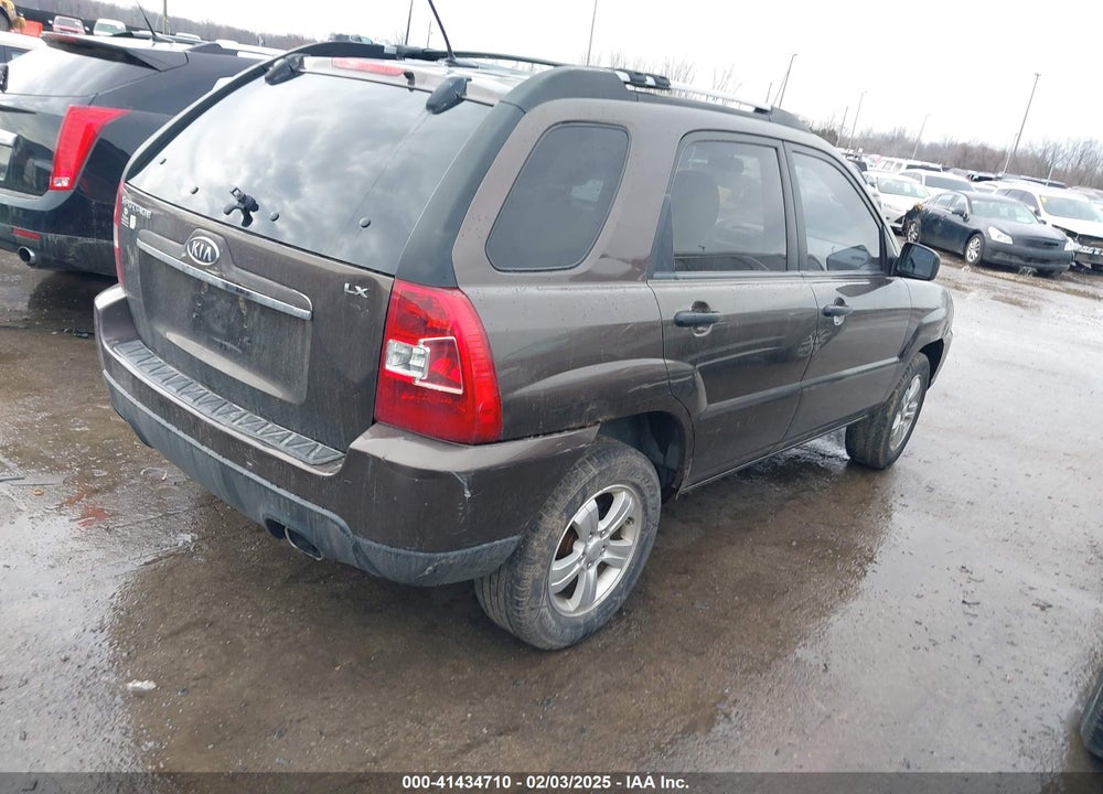 2009 KIA SPORTAGE VIN: KNDJF724897568318