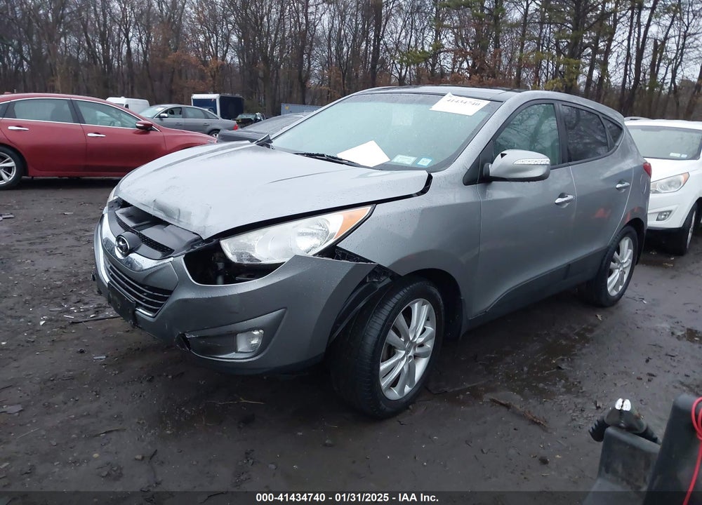 2010 HYUNDAI TUCSON LIMITED VIN: KM8JU3AC5AU101852