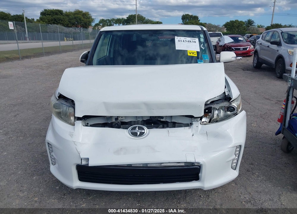 2014 SCION XB VIN: JTLZE4FEXEJ052647