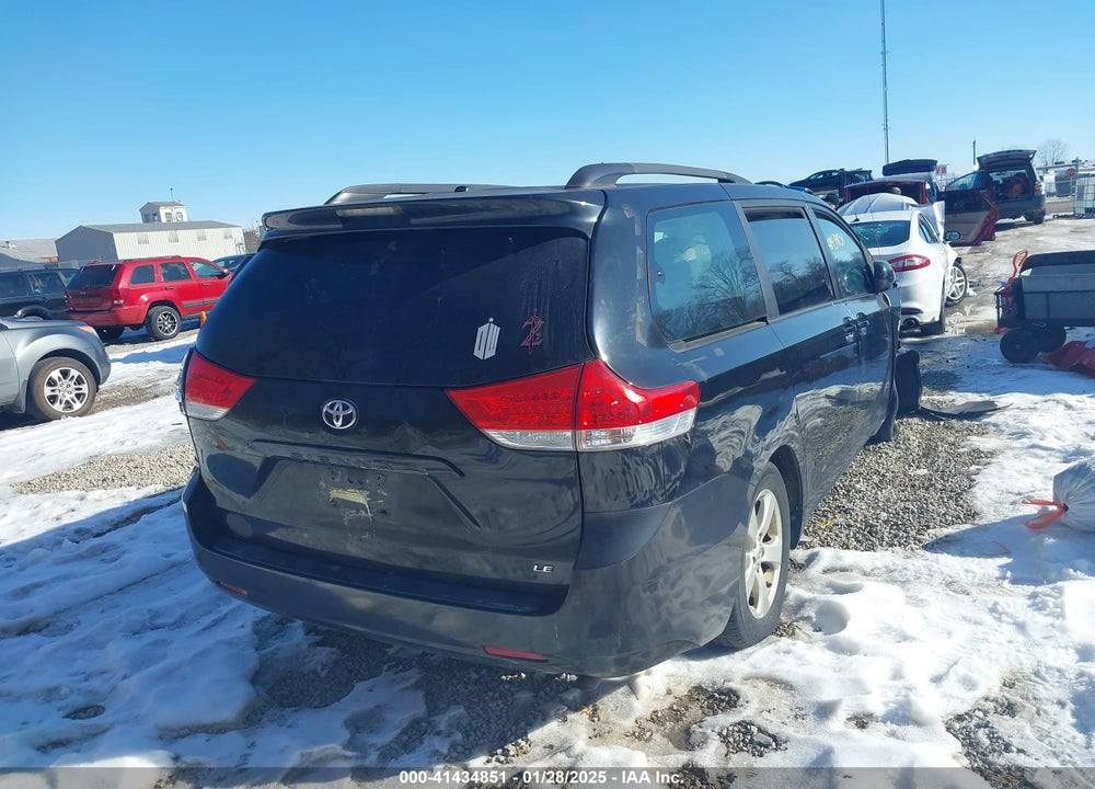 2011 TOYOTA SIENNA LE V6 VIN: 5TDKK3DC0BS140624