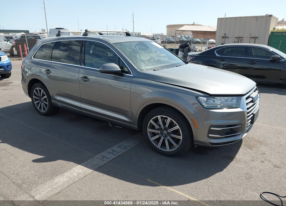 2017 AUDI Q7 3.0T PREMIUM VIN: WA1LAAF70HD018596