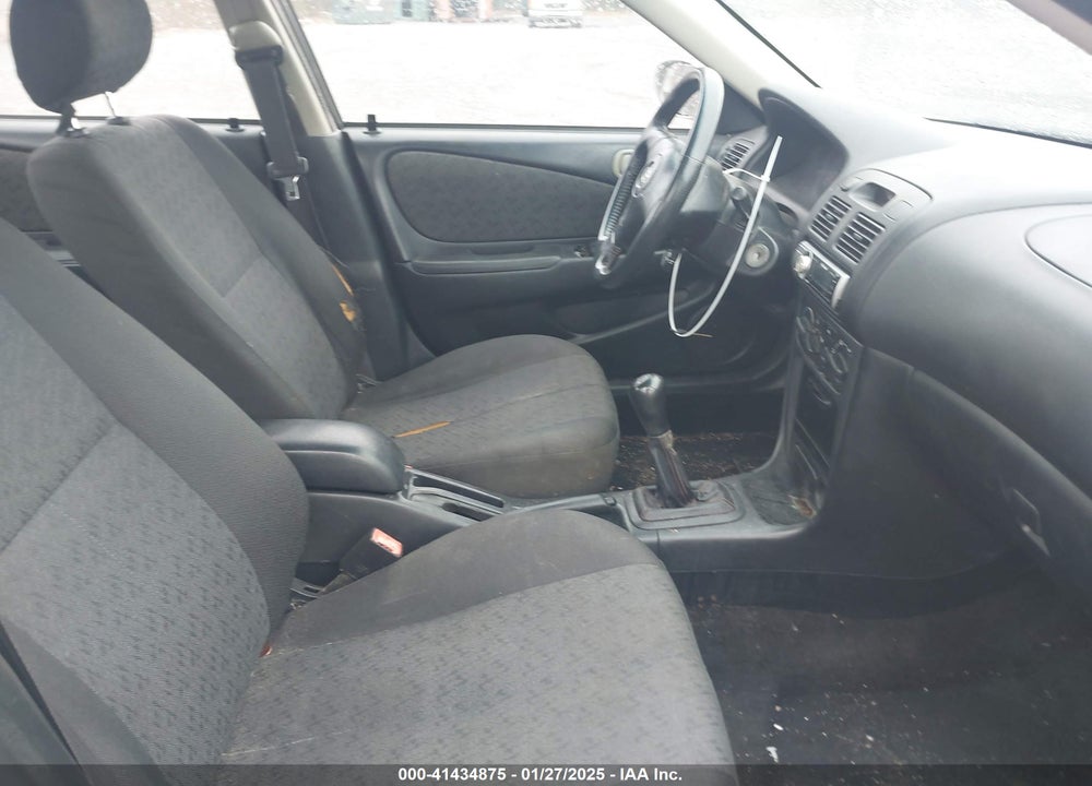 2001 TOYOTA COROLLA S VIN: 2T1BR12E01C421950
