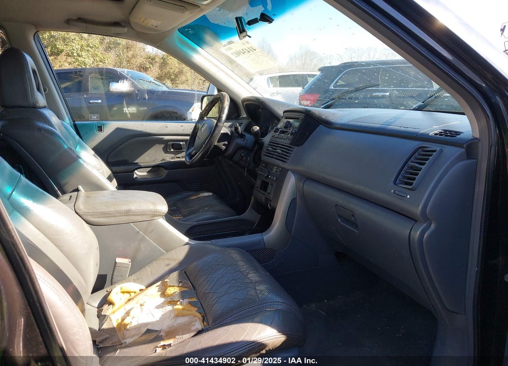 2004 HONDA PILOT EX-L VIN: 2HKYF18584H558629