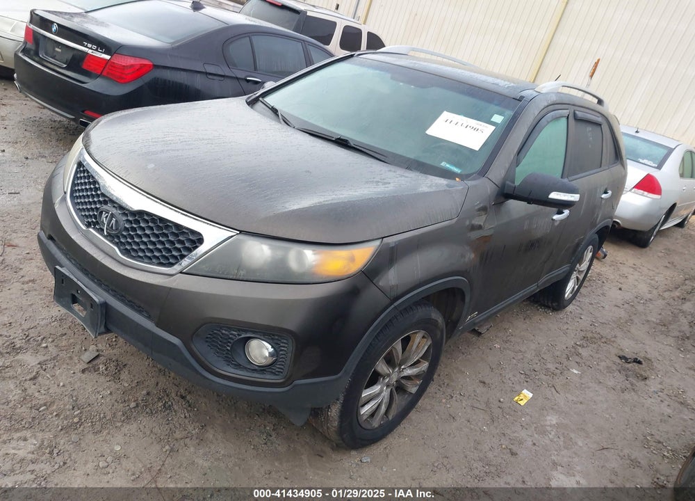 2011 KIA SORENTO EX V6 VIN: 5XYKUDA20BG177861