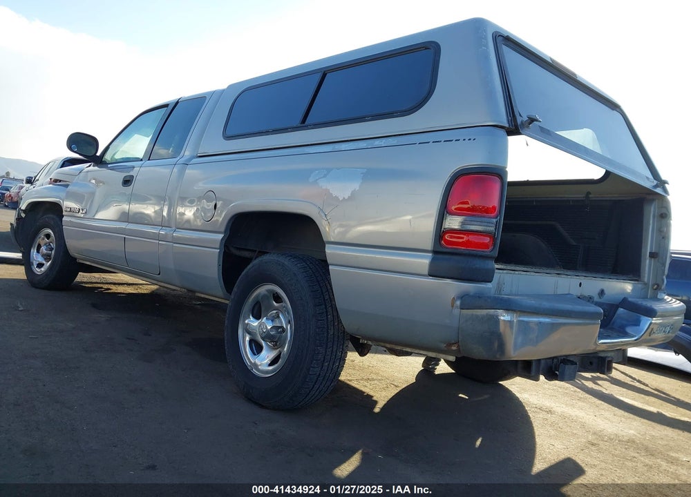 1998 DODGE RAM 1500 ST VIN: 1B7HC13Y1WJ115002