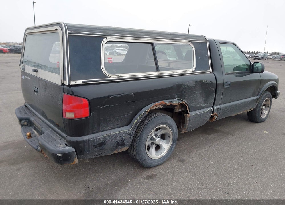 1999 CHEVROLET S-10 LS VIN: 1GCCS1440X8138336