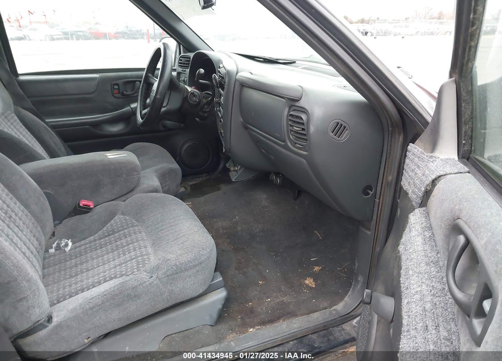 1999 CHEVROLET S-10 LS VIN: 1GCCS1440X8138336