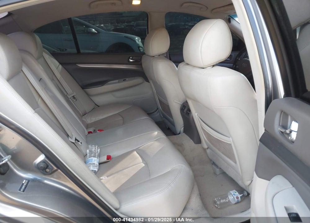 2015 INFINITI Q40 VIN: JN1CV6AR1FM522428