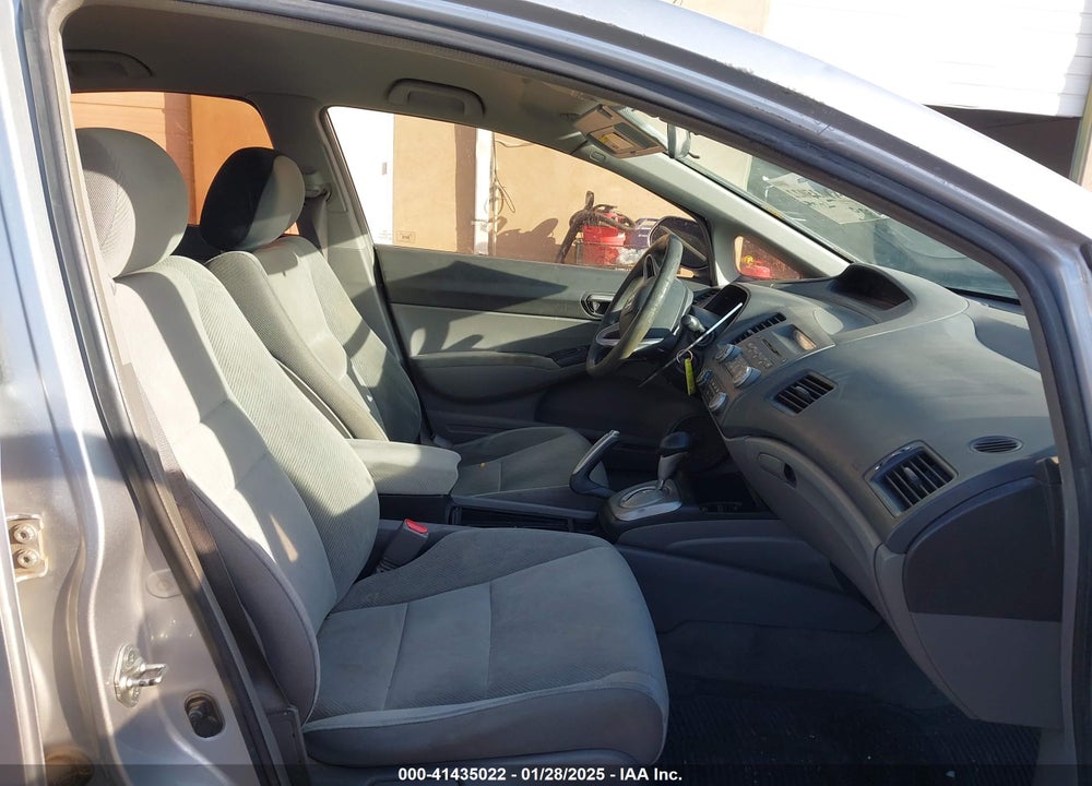 2010 HONDA CIVIC VIN: 19XFA1F54AE049775