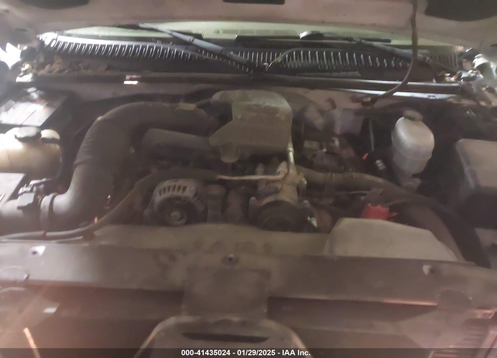 2004 CHEVROLET SILVERADO 3500 LS VIN: 1GCHK39284E265681