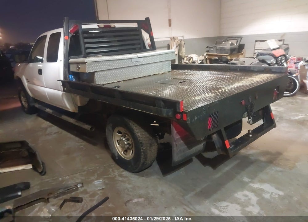 2004 CHEVROLET SILVERADO 3500 LS VIN: 1GCHK39284E265681