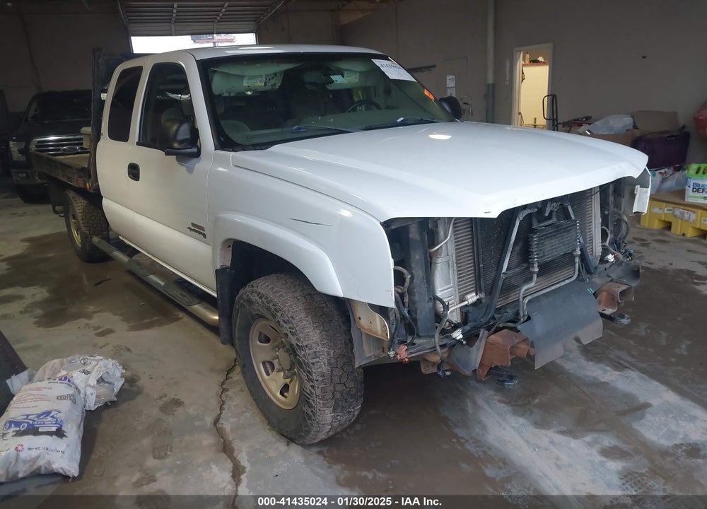 2004 CHEVROLET SILVERADO 3500 LS VIN: 1GCHK39284E265681