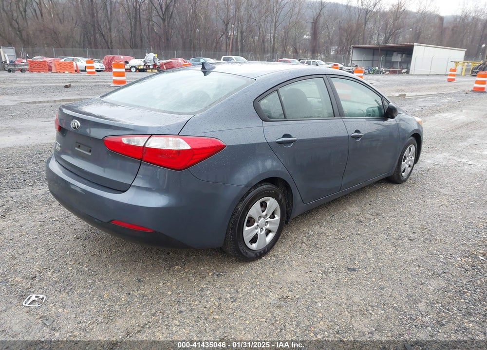 2016 KIA FORTE LX VIN: KNAFK4A67G5571154