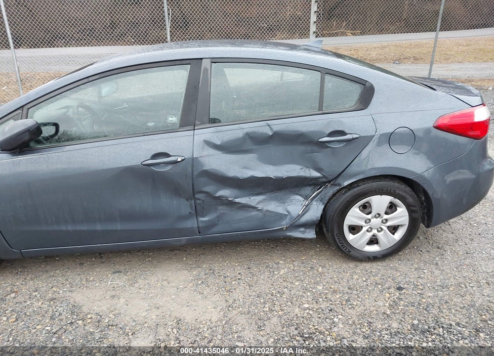 2016 KIA FORTE LX VIN: KNAFK4A67G5571154