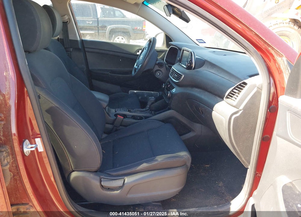 2019 HYUNDAI TUCSON SE VIN: KM8J23A44KU856751