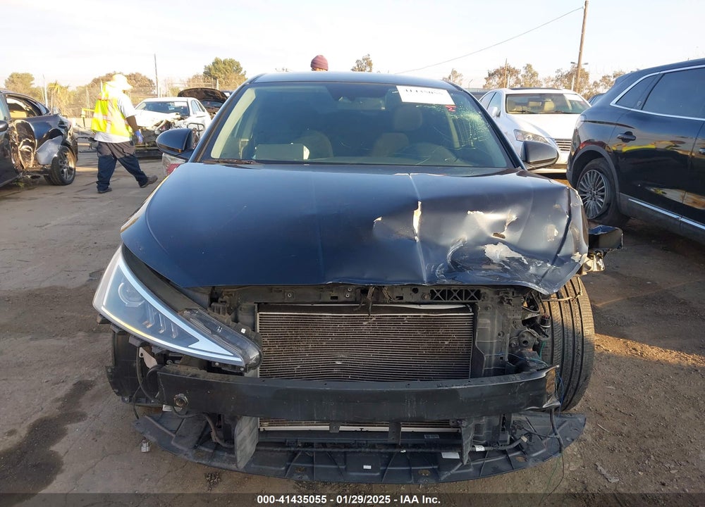2020 HYUNDAI ELANTRA SEL VIN: KMHD84LF3LU987820