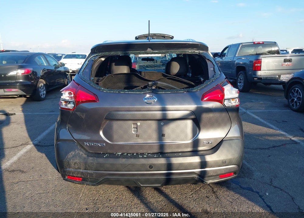 2019 NISSAN KICKS SR VIN: 3N1CP5CU8KL539317