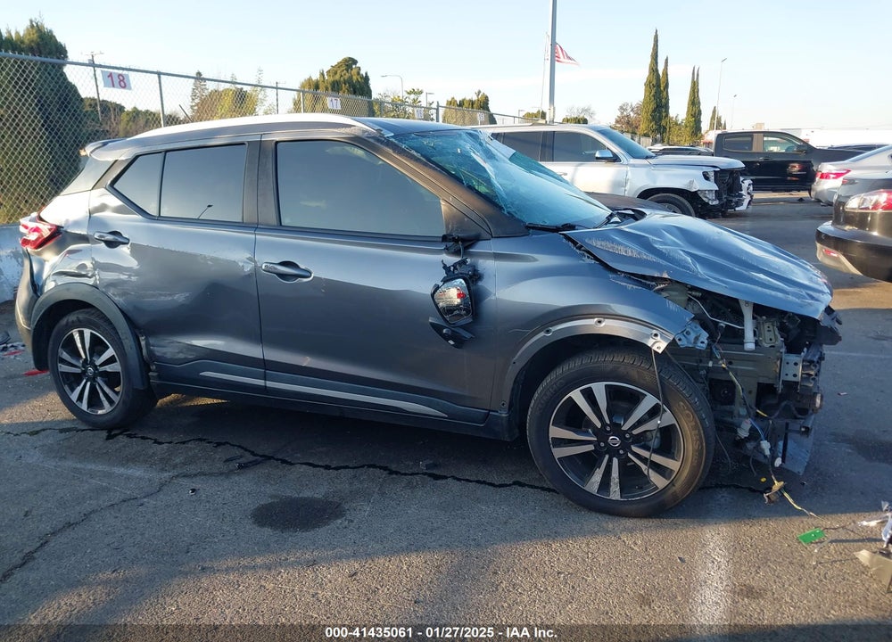 2019 NISSAN KICKS SR VIN: 3N1CP5CU8KL539317