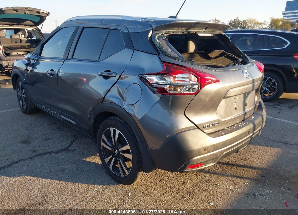2019 NISSAN KICKS SR VIN: 3N1CP5CU8KL539317