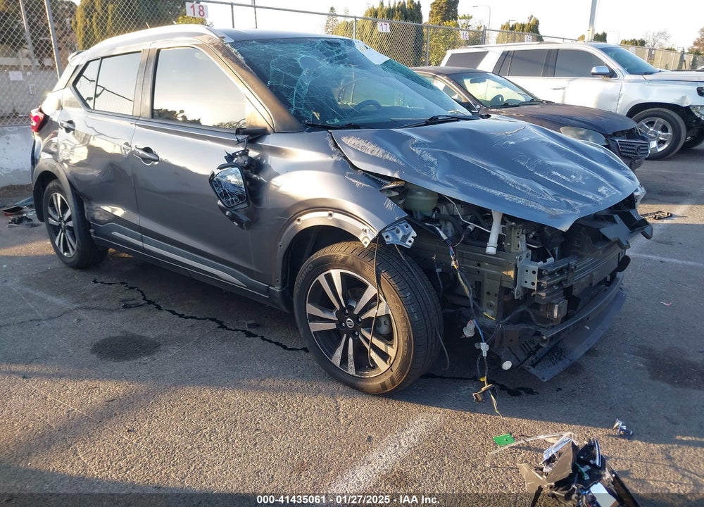 2019 NISSAN KICKS SR VIN: 3N1CP5CU8KL539317