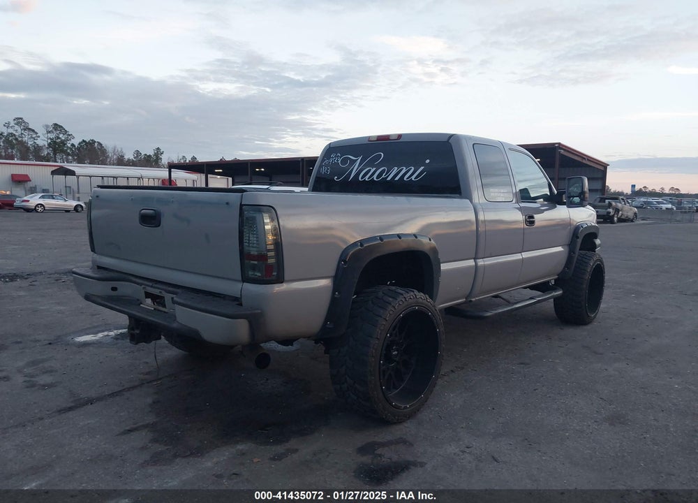 2003 CHEVROLET SILVERADO 1500 LS VIN: 2GCEK19T731209523