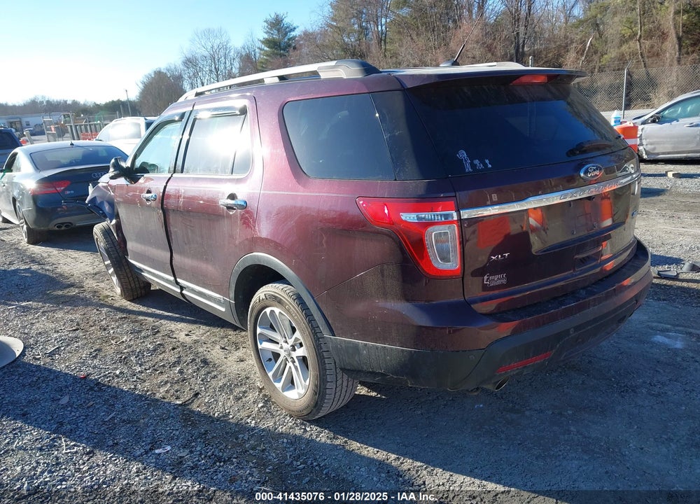 2011 FORD EXPLORER XLT VIN: 1FMHK8D88BGA12527