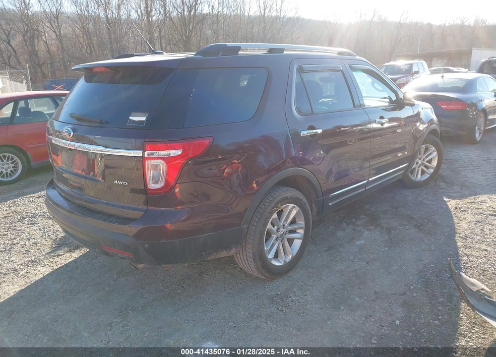 2011 FORD EXPLORER XLT VIN: 1FMHK8D88BGA12527
