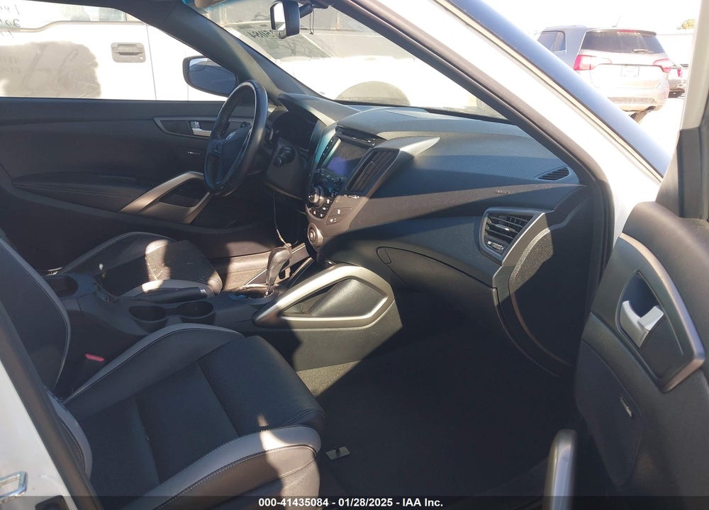 2016 HYUNDAI VELOSTER TURBO VIN: KMHTC6AE4GU297211