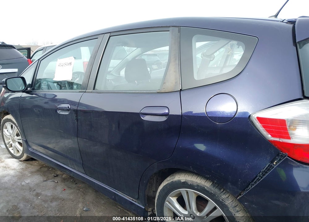 2010 HONDA FIT SPORT VIN: JHMGE8H44AC030770